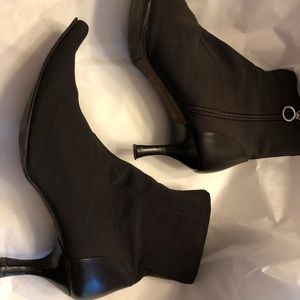 Donald Pliner Booties